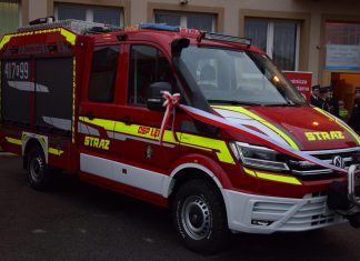 Nowy samochód ratowniczo-gaśniczy dla OSP Łęki – ZDJĘCIA