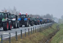 🔴 Protest rolników na DK94 i duże utrudnienia w ruchu – relacja WIDEO