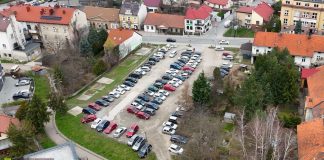 Bochnia. Centrum kongresowe na „ruskim rynku”? Radny: „Nie wiemy za czym mamy zagłosować”