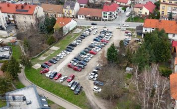 Bochnia. Centrum kongresowe na „ruskim rynku”? Radny: „Nie wiemy za czym mamy zagłosować”