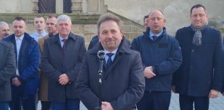 Wsparcie wojewody małopolskiego dla kandydatów w Nowym Wiśniczu – WIDEO