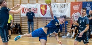Ręczna: Wygrana MOSiR, zespół w końcówce odwrócił losy spotkania