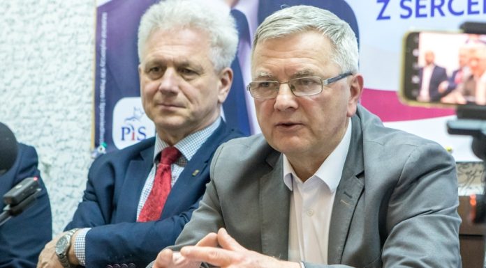 Radny Sobas przeprosił za zachowanie innych. Wybrzmiały ważne słowa