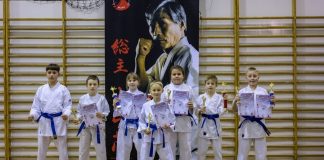 5 pucharów młodych bocheńskich karateków