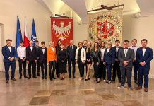 Uczniowie CKZiU w Łapanowie z wizytą w Pałacu Prezydenckim – ZDJĘCIA