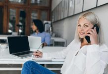 🔸 Efektywne sposoby na promowanie firmy poprzez odzież pracowniczą z logo