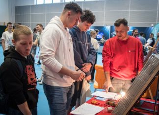 III Targi Pracy w Zespole Szkół Nr 1 w Bochni – ZDJĘCIA