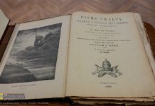 Czwartkowe Spotkanie Muzealne. Wykład o Biblii Jakuba Wujka – ZDJĘCIA