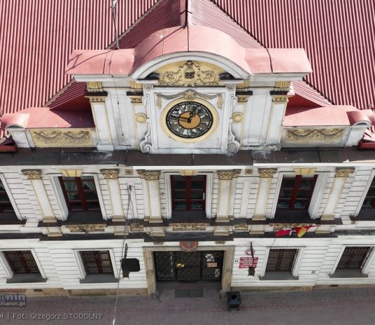 🔴 Podpis pod referendum czy „poparcie dla burmistrz”? Urząd powiadomił prokuraturę o incydencie w przedszkolu