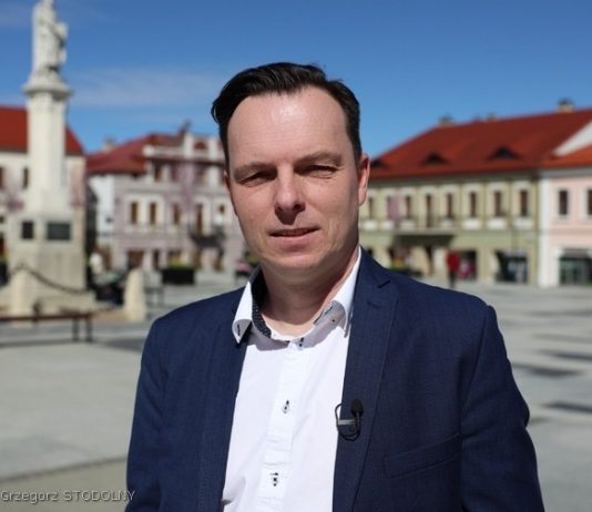 🎙📻 Stodolny w Radiu Kraków o projekcie budżetu Bochni: „Na razie trudno dostrzec przyspieszenie” – POSŁUCHAJ