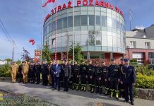Bochnia. Uroczyste podniesienie flagi państwowej przy KP PSP – ZDJĘCIA