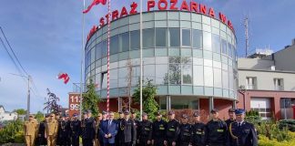 Bochnia. Uroczyste podniesienie flagi państwowej przy KP PSP – ZDJĘCIA