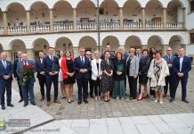 Niepołomice: 33-latek burmistrzem, 29-latek szefem rady miejskiej