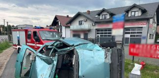 Dachowanie w Niepołomicach. Jedna osoba trafiła do szpitala