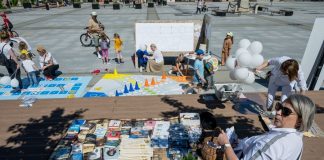 Bochnia. Happening „Biblioteka na Rynku” – ZDJĘCIA