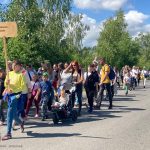 Niegowić-Łapanów. Ok. 600 pielgrzymów wzięło udział w rajdzie szlakiem papieskim – ZDJĘCIA