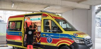 Nowa karetka dla bocheńskiego szpitala. Trafi do ZRM w Muchówce – ZDJĘCIA