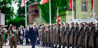 Wojsko w Brzesku? Burmistrz Latocha: „Są prowadzone rozmowy”