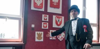 Bochnia. W Miejskim Domu Kultury otwarto wystawę prac Krzysztofa Kasprzyka – ZDJĘCIA