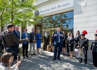 W centrum Bochni otwarto biuro obsługi turystycznej „Sutoris” – ZDJĘCIA, WIDEO