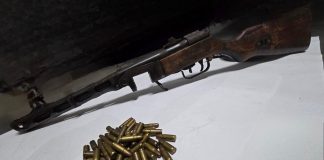 Broń z czasów II wojny światowej znaleziono podczas rozbiórki starego domu