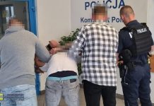 Gdów. 37-latek brutalnie pobity i okradziony w publicznej toalecie