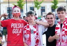 Polska-Austria. Strefa Kibica na Rynku w Bochni – WIDEO, ZDJĘCIA