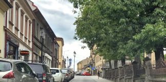 Bochnia. Urzędnicy też chcą więcej miejsc parkingowych przy Bazylice