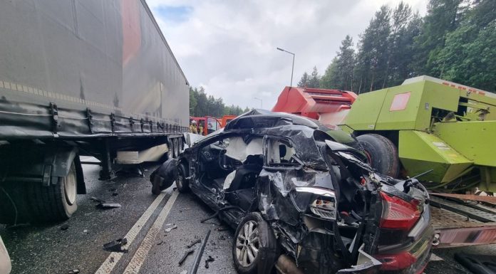 Śmiertelny wypadek na dojeździe do A4 w Brzesku. Zginął 26-letni kierowca