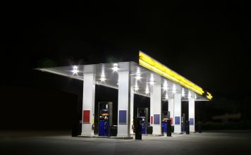 Alarm na stacji paliw w Bochni, podejrzewano wyciek gazu