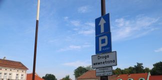 Niepołomice. Dla seniorów roczny abonament na parkowanie za… 5 złotych!