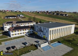 Gmina Bochnia. Opozycja pyta o alkohol i „huczne imprezy” w hali w Łapczycy