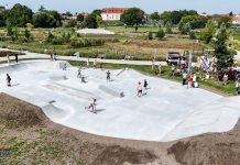 Otwarto skatepark na Błoniach w Niepołomicach – ZDJĘCIA, WIDEO