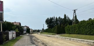 Trzciana. Przedsiębiorcy narzekają, że przez uciążliwy remont drogi tracą klientów