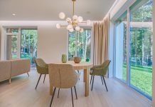 🔸 Krzesła Chesterfield do salonu – klasyczny symbol luksusu w nowoczesnym wydaniu