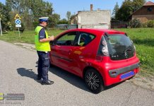 Bochnia. Policjanci kontrolowali przestrzeganie przepisów na ulicy Krzeczowskiej. Trwa tam budowa ronda