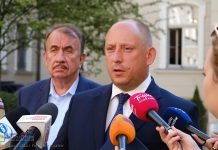 🔴 Śnięte ryby w Wiśle na granicy powiatu bocheńskiego. To przez ścieki z Niepołomic?