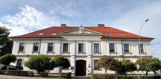 W Bochni ruszył proces ws. afery hejterskiej. „Mała Emi” nie stawiła się w sądzie