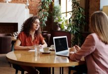 🔸 Jak przygotować się na rozmowę kwalifikacyjną?