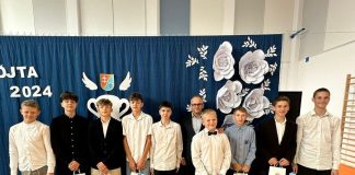 Gmina Bochnia. Wyróżnienia za wybitne osiągnięcia dla uczniów i nauczycieli ze szkół podstawowych – ZDJĘCIA