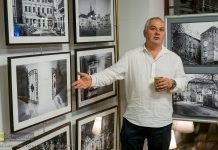 Rozmowa fotografika i poety o Bochni oraz finisaż wystawy fotografii – ZDJĘCIA