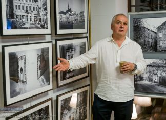 Rozmowa fotografika i poety o Bochni oraz finisaż wystawy fotografii – ZDJĘCIA