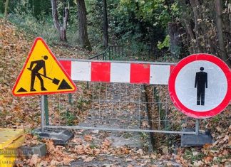 Bochnia. Remont schodów przy ul. św. Marka. Brak przejścia do Uzborni