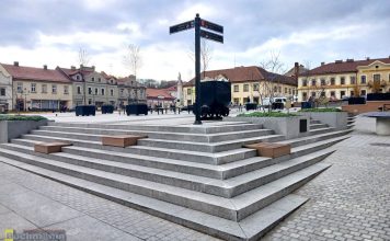 Przy schodach na Rynku w Bochni mają zostać zamontowane balustrady
