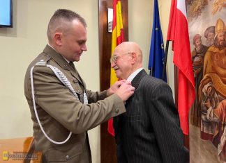 Bochnianin Feliks Gruca uhonorowany srebrnym medalem Za zasługi dla obronności kraju