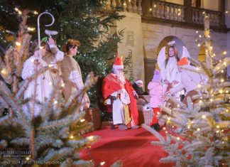 Niepołomice. Spotkanie ze Świętym Mikołajem na Zamku – ZDJĘCIA