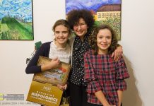 „Namalujmy Niepołomice” – młodzież z pasją tworzy sztukę dla dobra innych