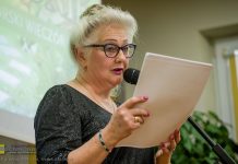 Biblioteka w Bochni. Otwarcie wystawy i wieczór poezji Anny Gaudnik – ZDJĘCIA