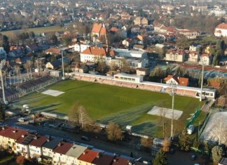 Puszcza Niepołomice po spadku z Ekstraklasy. Burmistrz: „Pomóc klubowi, ale rozsądnie”