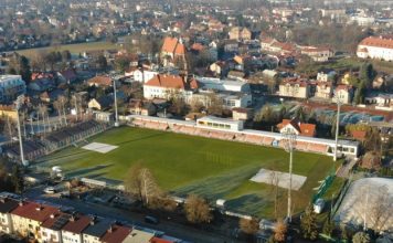 Puszcza Niepołomice spada z Ekstraklasy. Klub wydał komunikat: „Przed nami trudny czas”